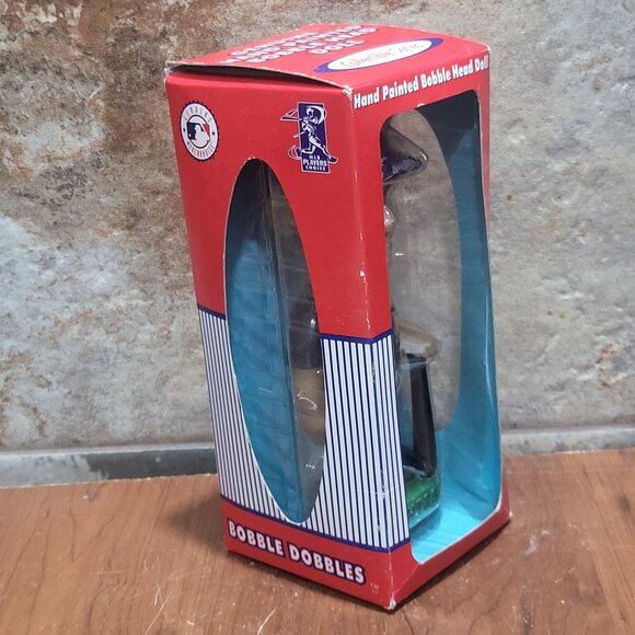 Seattle Mariners Ichiro Suzuki Bobblehead Doll Rookie of the Year 2001 - Picture 6 of 9